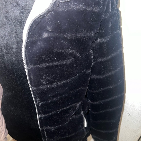 Florencia‎ Black Quilted  reversible Jacket - Picture 2 of 5